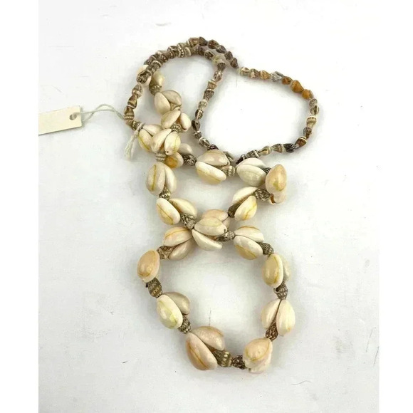 VTG Cowrie Shells Natural Seashells Beaded Long Necklace Handmade 32" - Picture 2 of 8